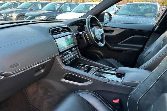 2019 Jaguar F-Pace 2.0d [180] Chequered Flag 5dr Auto AWD