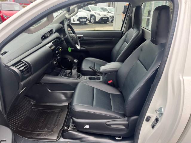 2025 Toyota Hilux Active 2.4 D-4D Single Cab