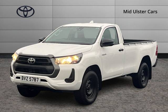 2025 Toyota Hilux Active Pick Up 2.4 D-4D