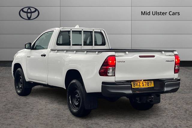 2025 Toyota Hilux Active Pick Up 2.4 D-4D