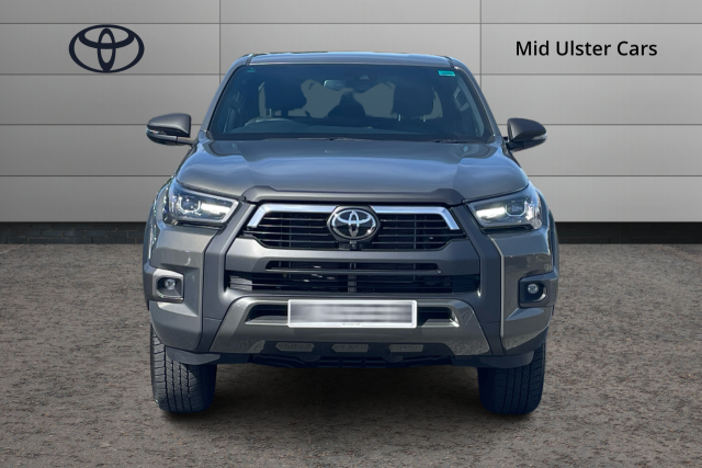 2025 Toyota Hilux Invincible 2.8 D-4D Auto