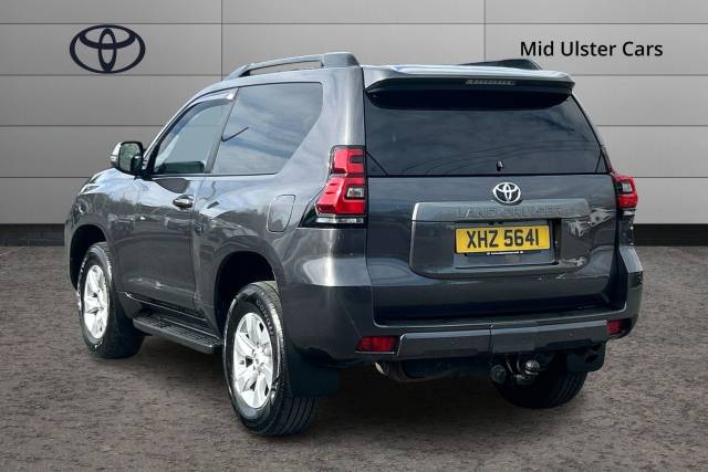 2020 Toyota Land Cruiser 2.8D Active Auto 4WD Euro 6 3dr