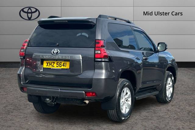 2020 Toyota Land Cruiser 2.8D Active Auto 4WD Euro 6 3dr