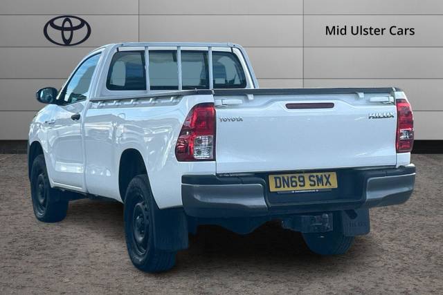 2019 Toyota Hilux Active Pick Up 2.4 D-4D