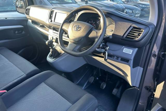 2022 Toyota Proace 2.0D 140 Icon Crew Van