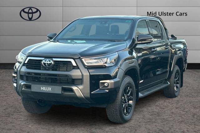 2025 Toyota Hilux 2.8 D-4D-h Invincible X Auto 4WD Euro 6 4dr