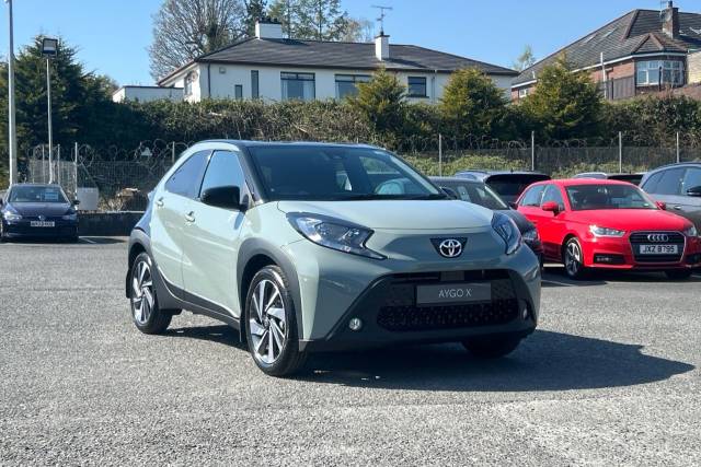 Toyota Aygo X Edge 1.0 VVT-i Automatic Hatchback Petrol Tarragon Bi-Tone