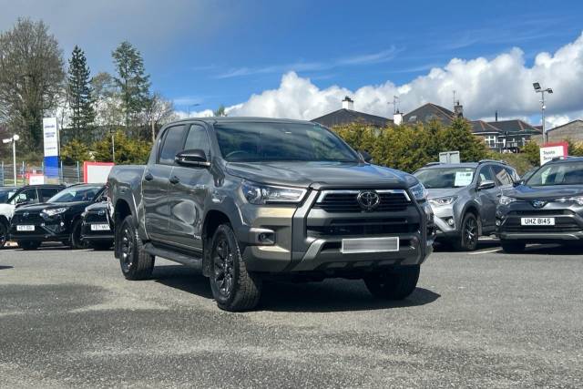 Toyota Hilux Invincible X 2.8 D-4D Pick Up Diesel Bronze