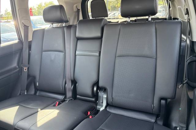 2024 Toyota Land Cruiser 2.8 D-4D 204 Invincible 5dr Auto 7 Seats