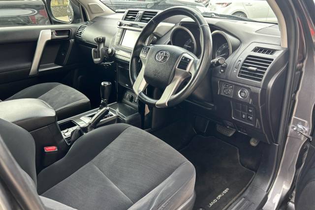 2017 Toyota Land Cruiser 2.8 D-4D Active 5dr Auto 7 Seats