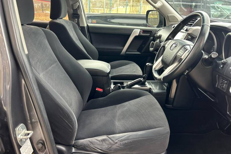 2017 Toyota Land Cruiser