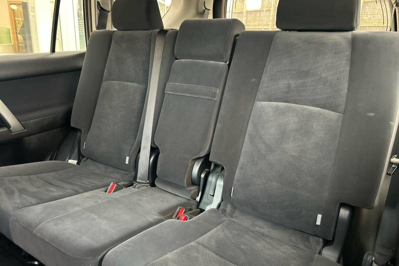 2017 Toyota Land Cruiser