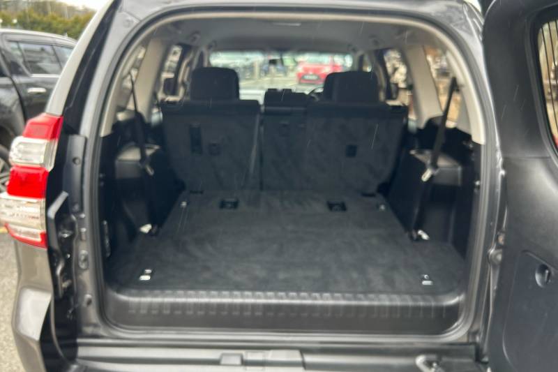 2017 Toyota Land Cruiser