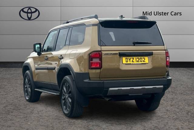 2025 Toyota Land Cruiser 2.8 D-4D 204 Invincible 5dr Auto 7 Seats