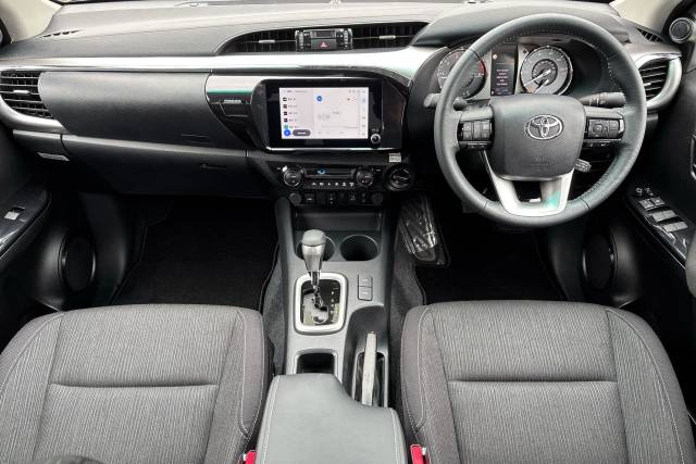 2025 Toyota Hilux Invincible D/Cab Pick Up 2.4 D-4D Auto
