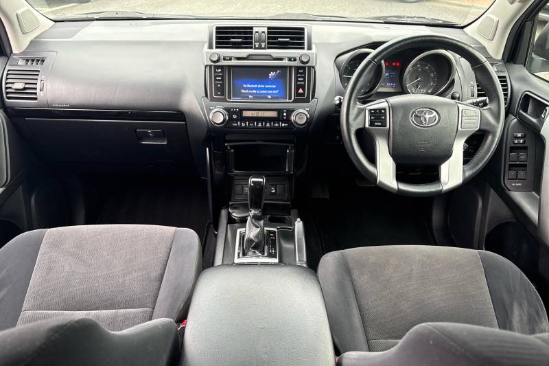 2017 Toyota Land Cruiser