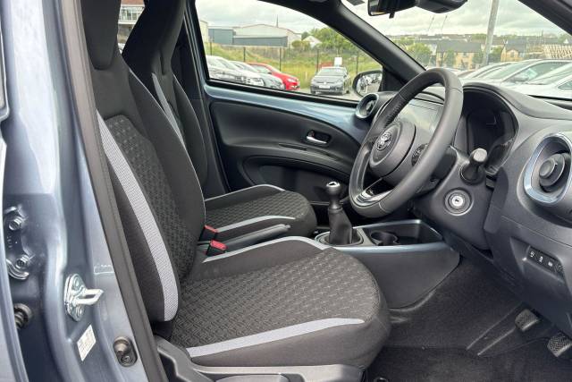 2025 Toyota Aygo X 1.0 VVT-i Edge 5dr