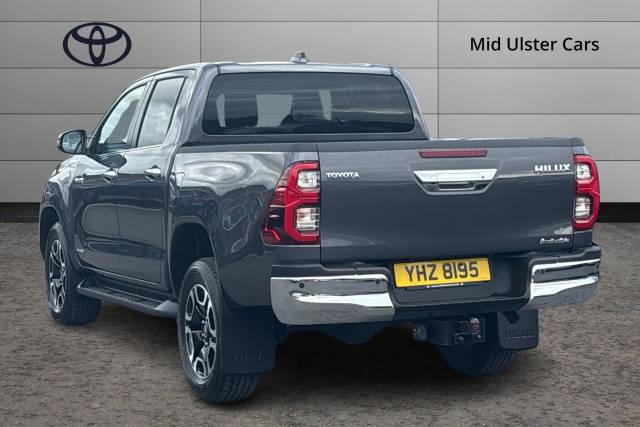 2022 Toyota Hilux Invincible D/Cab Pick Up 2.4 D-4D