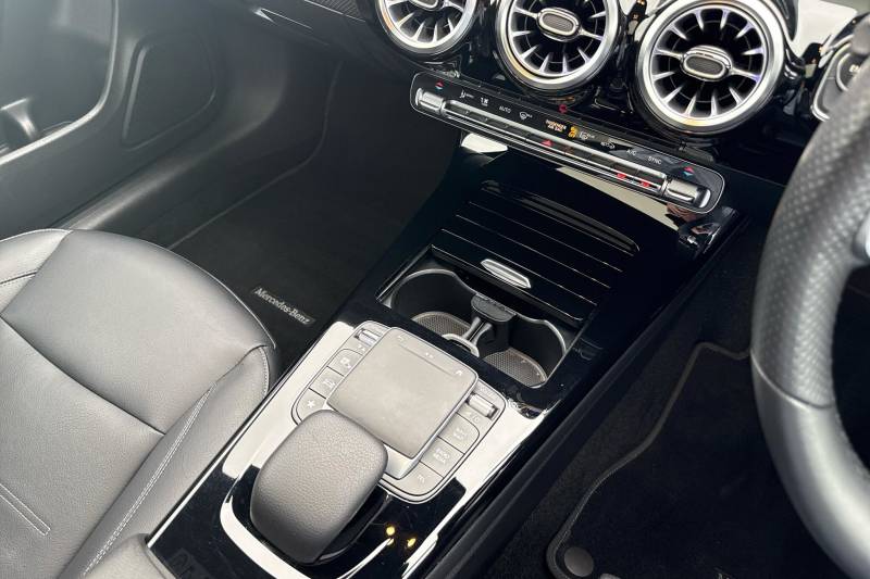 2022 Mercedes Benz CLA