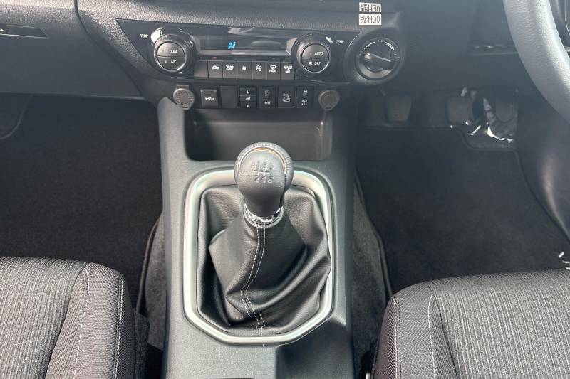 2025 Toyota Hilux