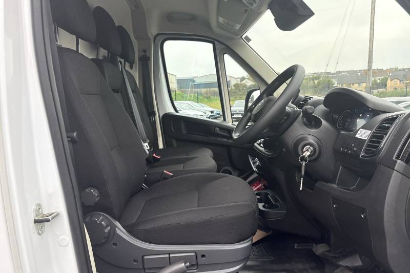 2024 Toyota Proace Max