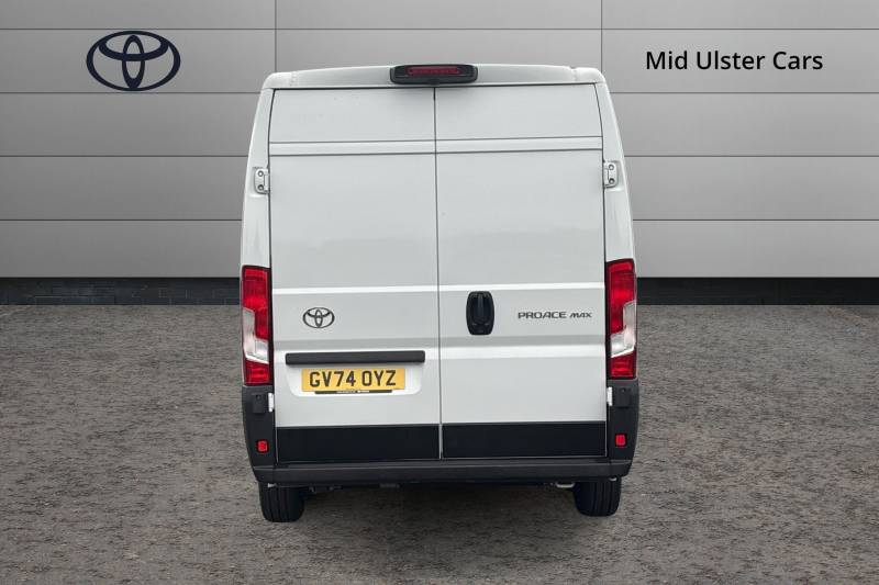 2024 Toyota Proace Max