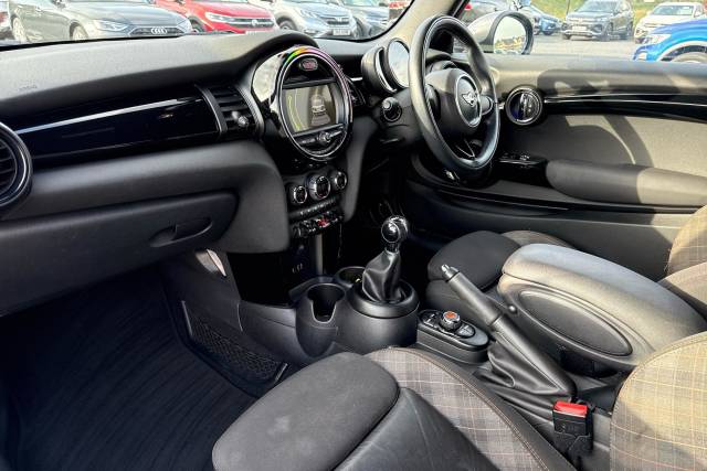 2017 Mini Hatch 1.5 Cooper Seven 3dr