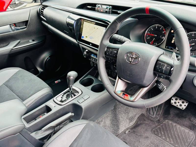 2025 Toyota Hilux