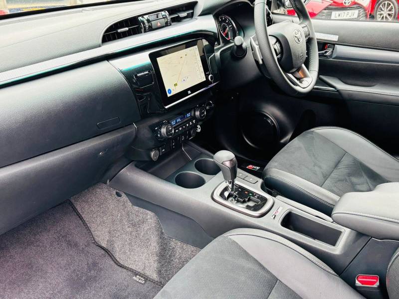 2025 Toyota Hilux