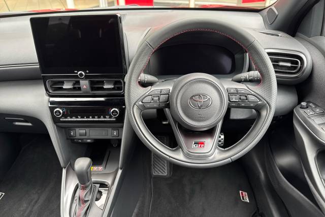 2025 Toyota Yaris Cross 1.5 Hybrid 130 GR Sport 5dr CVT