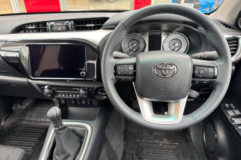 2025 Toyota Hilux