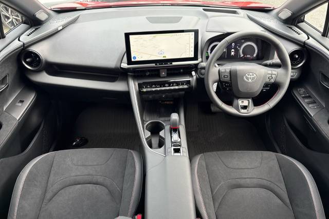 2025 Toyota C-HR GR Sport 2.0 Plug-In Hybrid