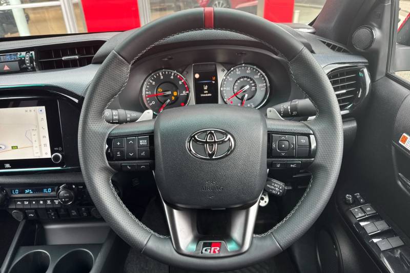 2025 Toyota Hilux