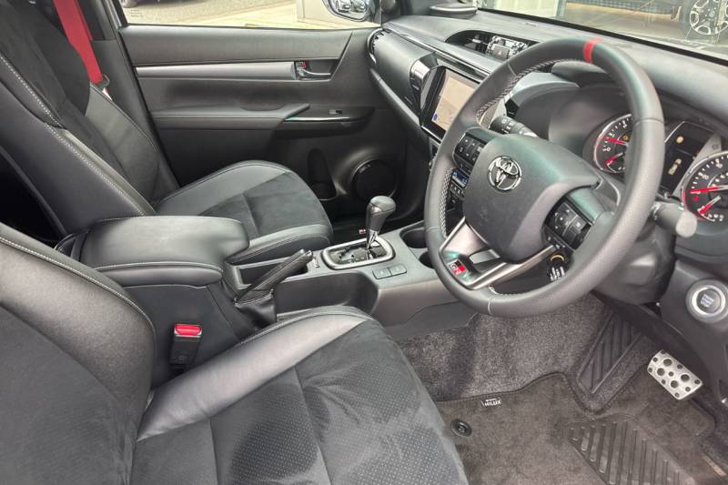 2025 Toyota Hilux