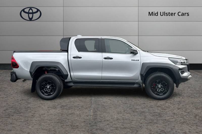 2025 Toyota Hilux