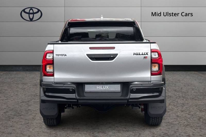 2025 Toyota Hilux