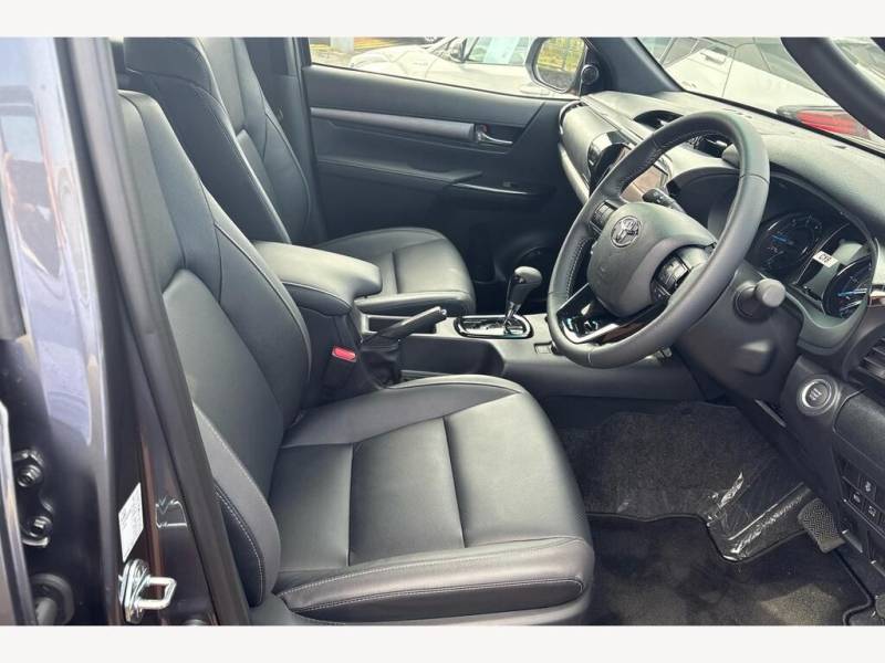2025 Toyota Hilux