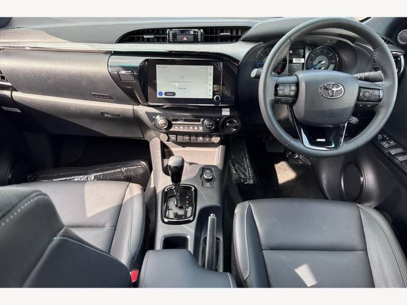 2025 Toyota Hilux