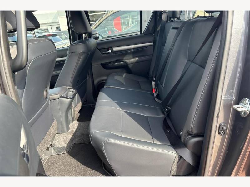 2025 Toyota Hilux