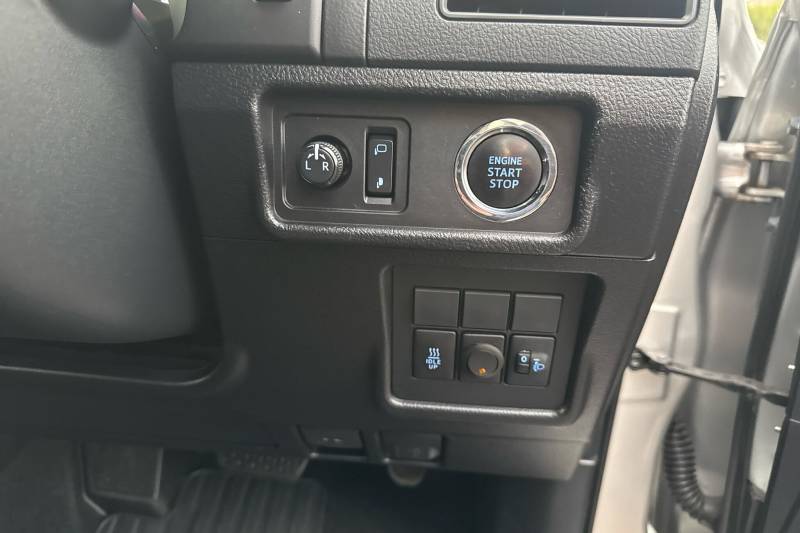 2020 Toyota Land Cruiser