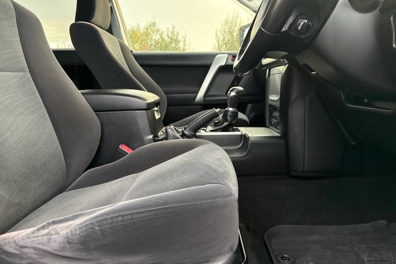 2020 Toyota Land Cruiser