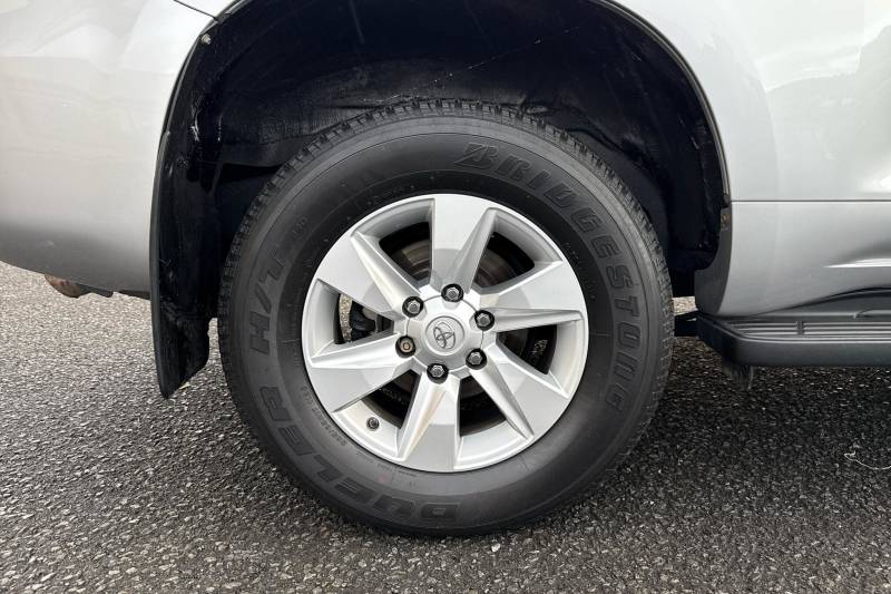 2020 Toyota Land Cruiser