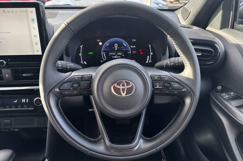 2025 Toyota Yaris Cross
