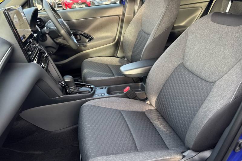 2025 Toyota Yaris Cross