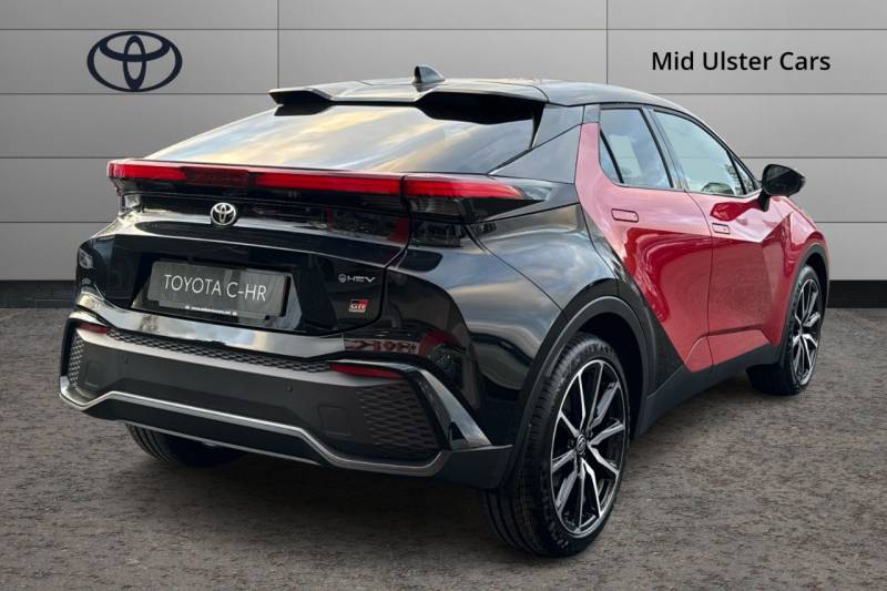 2025 Toyota C HR