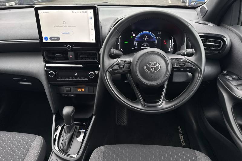 2025 Toyota Yaris Cross