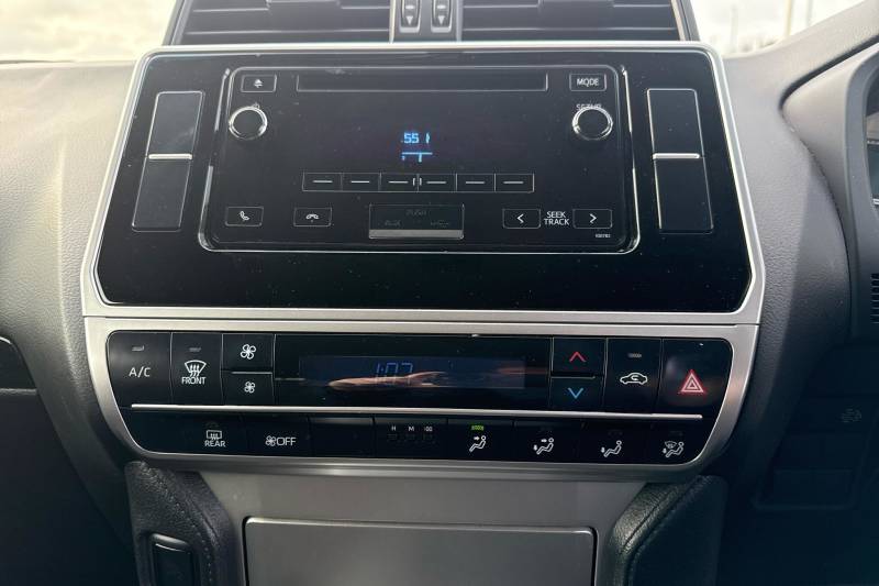 2020 Toyota Land Cruiser