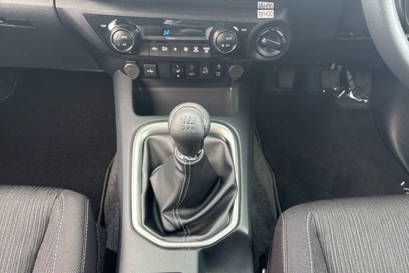 2025 Toyota Hilux