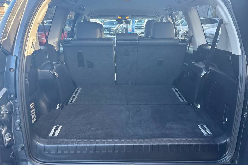 2018 Toyota Land Cruiser