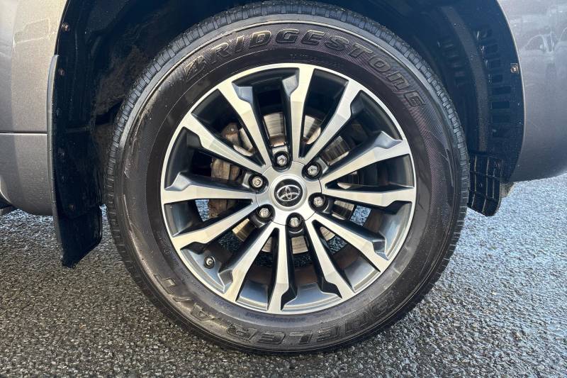 2018 Toyota Land Cruiser